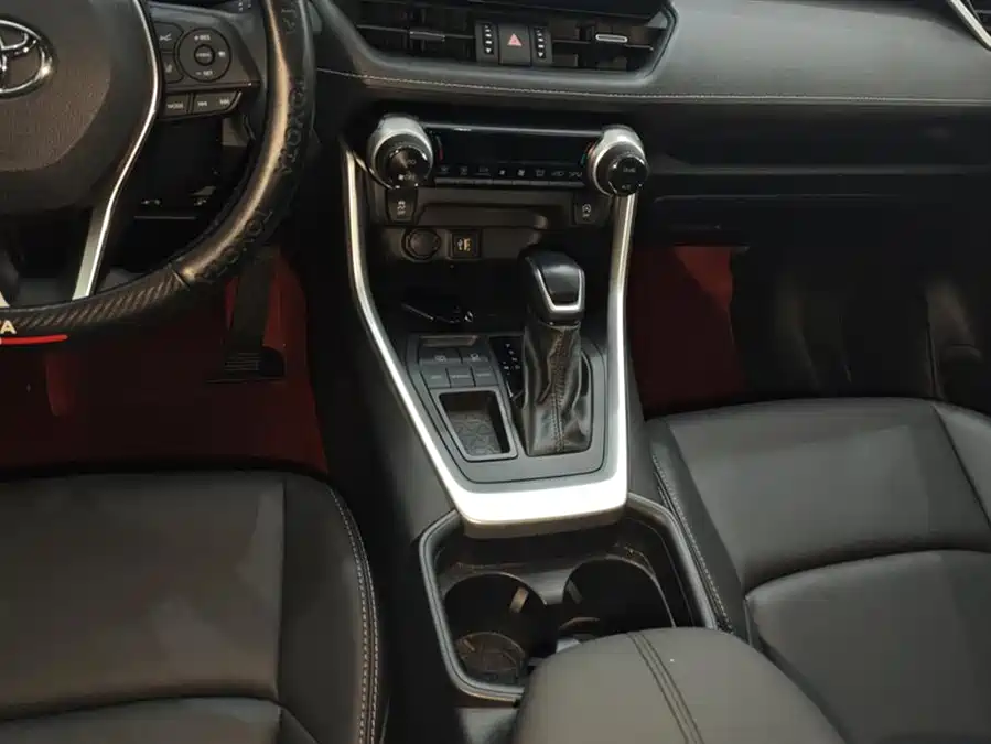 Toyota Wildlander 2024 Бензин