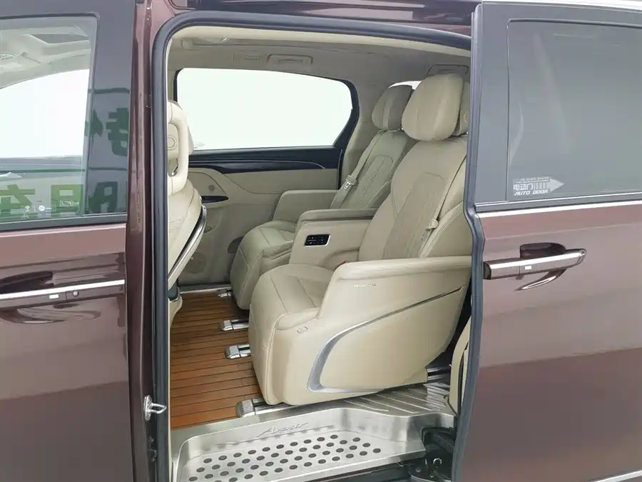 Buick GL8 2022 Гибрид