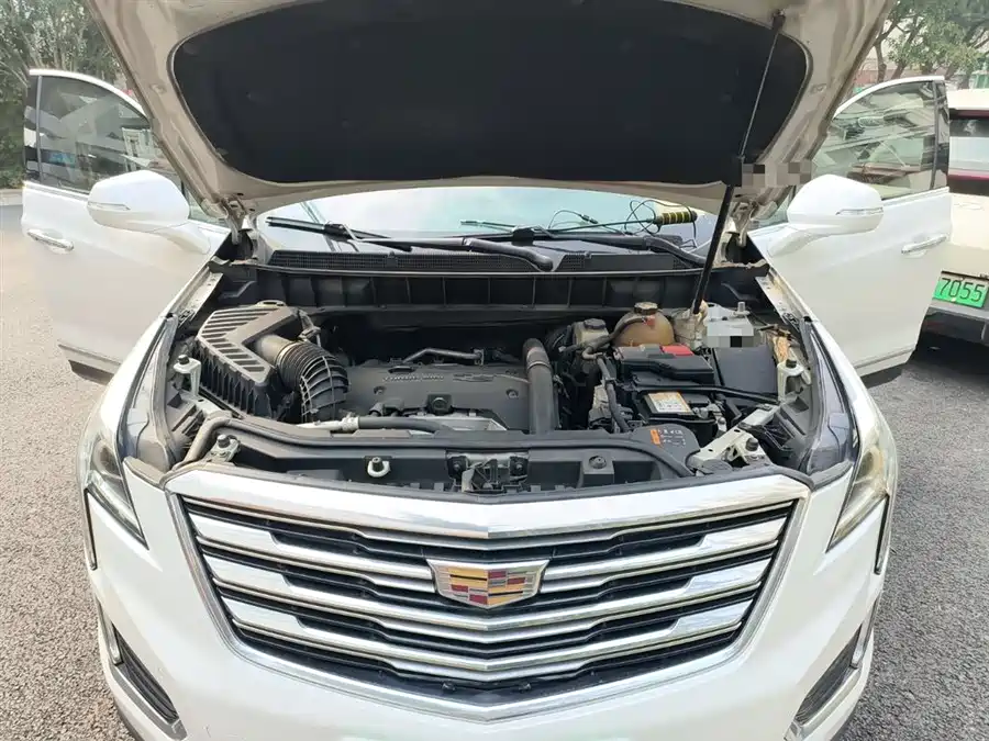 Cadillac XT5 2016 Бензин