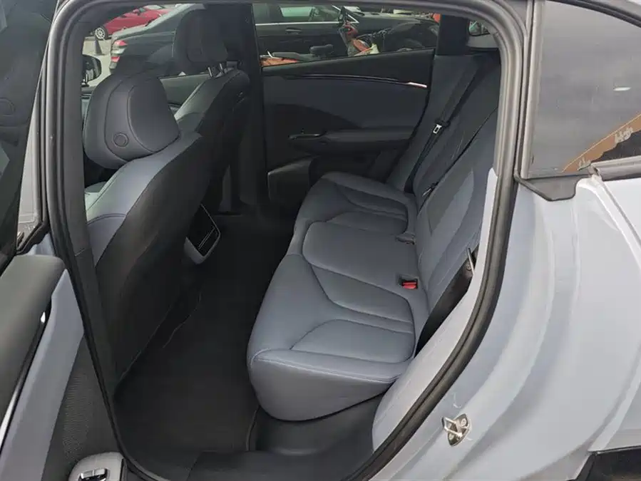 Xpeng G7 2025 Электрический