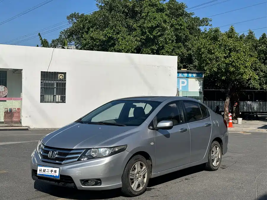 Honda CITY Classic 2012 Бензин