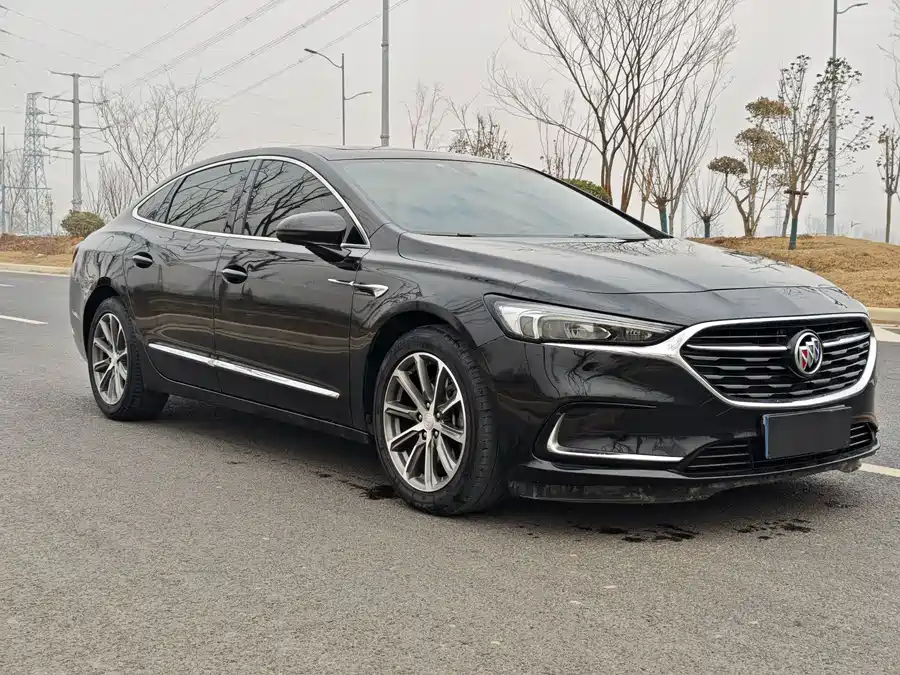 Buick LaCrosse 2021 Бензин