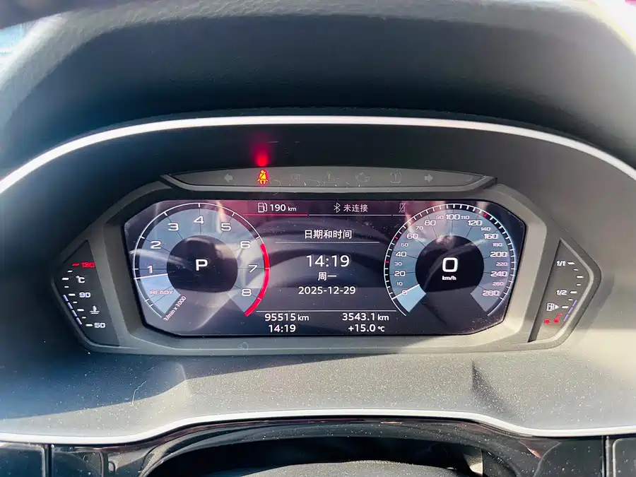 Audi Q3 2019 Бензин