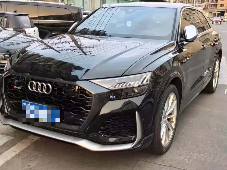 Audi RS Q8 2023 Гибрид