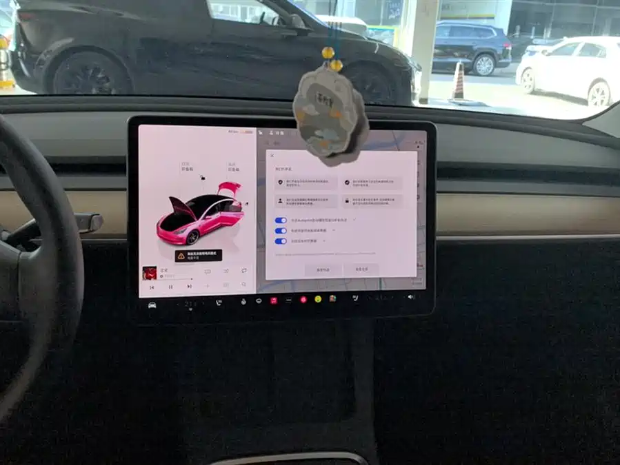 Tesla Model 3 2022 Электрический