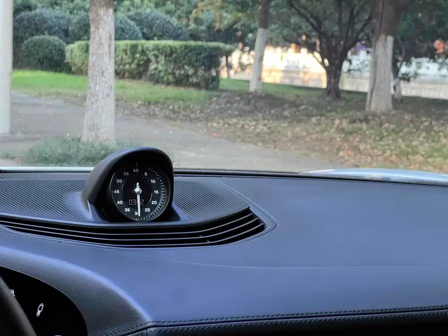 Porsche Taycan 2021 Электрический