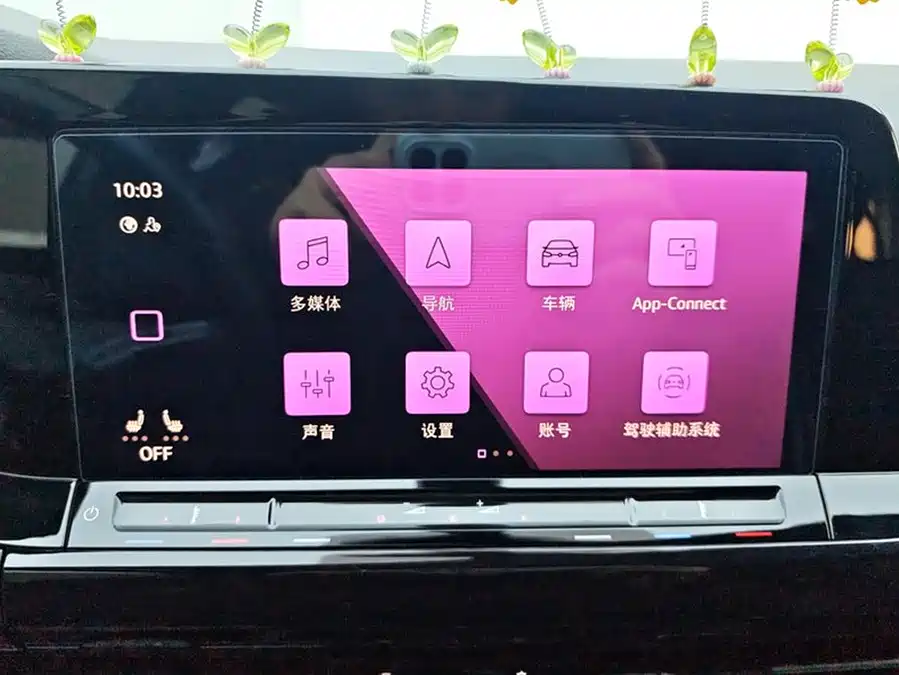 Volkswagen Golf 2024 Бензин