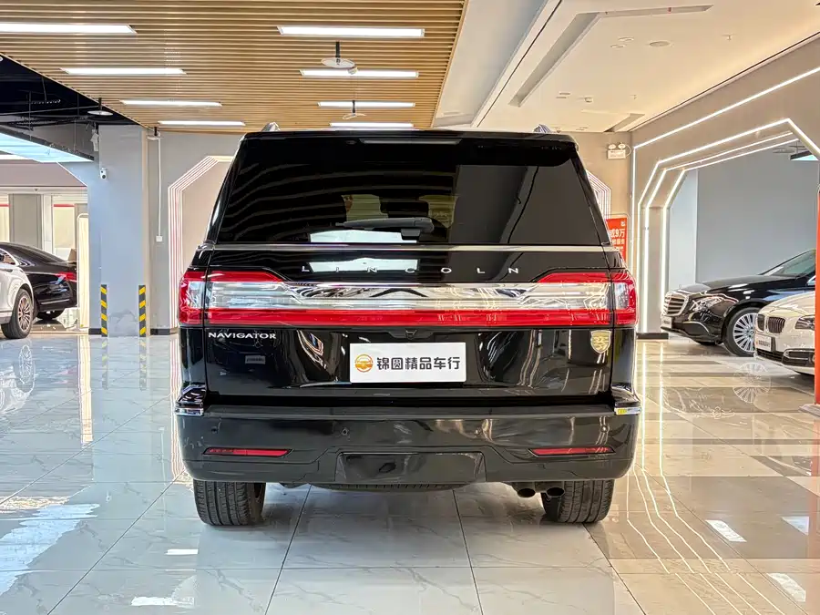 Lincoln Navigator 2020 Бензин