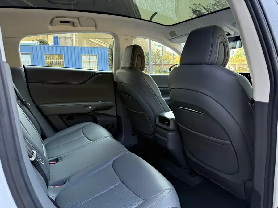 Xpeng G6 2025 Электрический