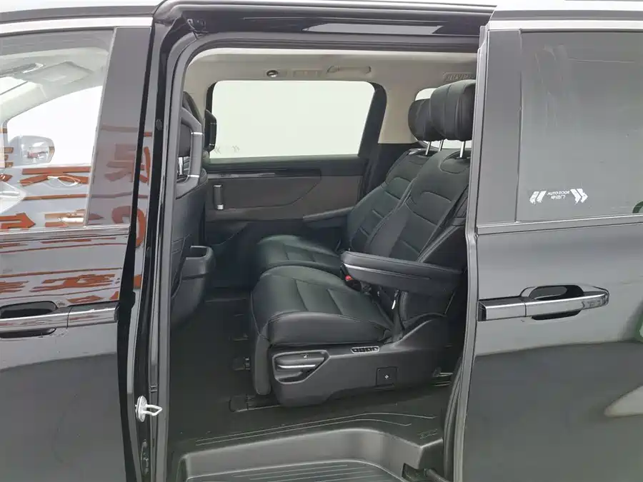 GAC Trumpchi Trumpchi E8 EV 2024 Подключаемый гибрид