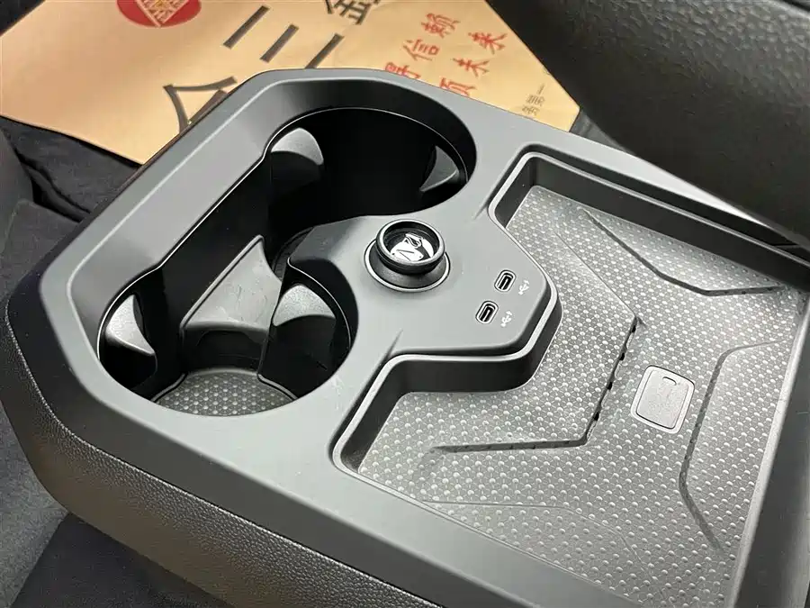 BMW iX 2025 Электрический