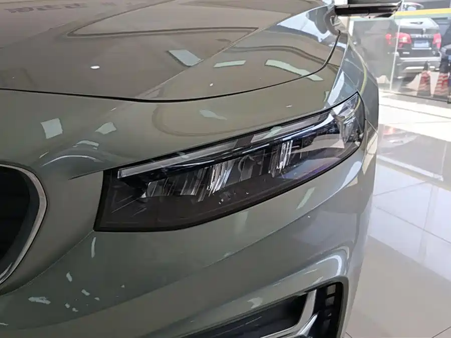 Geely PREFACE 2023 Бензин