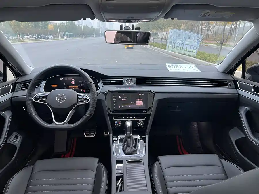 Volkswagen Magotan 2024 Бензин