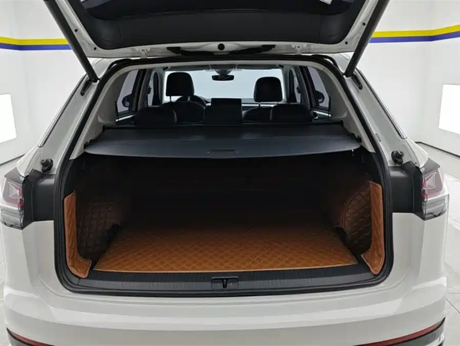 Volkswagen Tayron 2023 Бензин