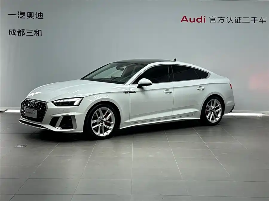 Audi A5 2023 Бензин