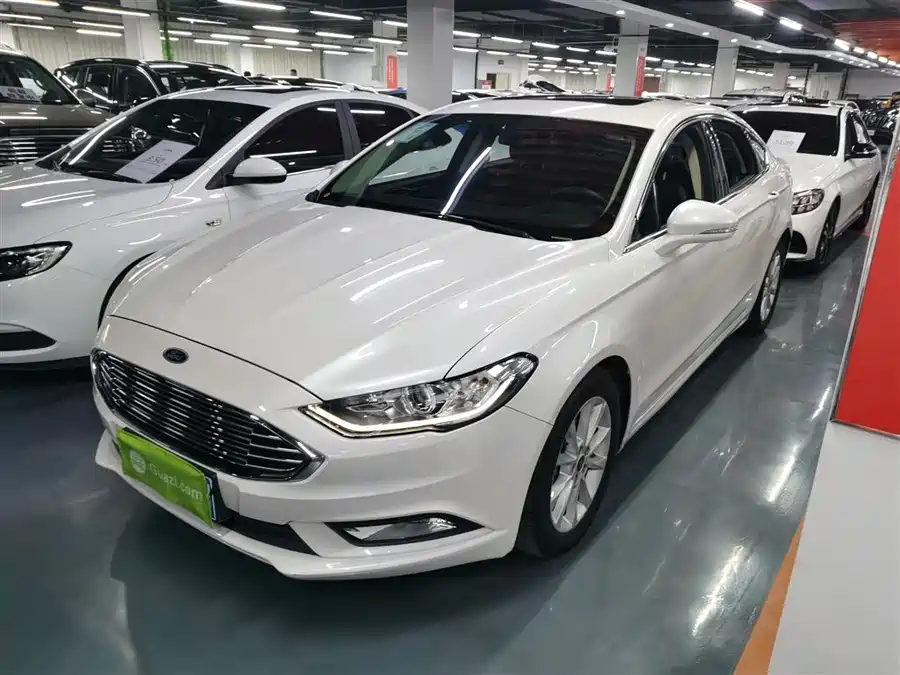 Ford Mondeo 2018 Бензин