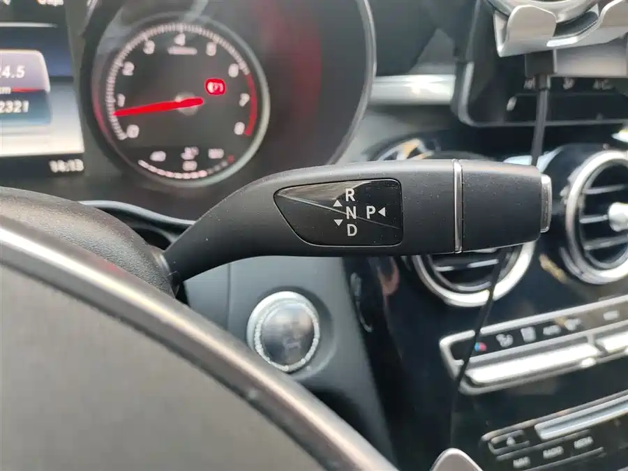 Mercedes-Benz C-Class 2017 Бензин