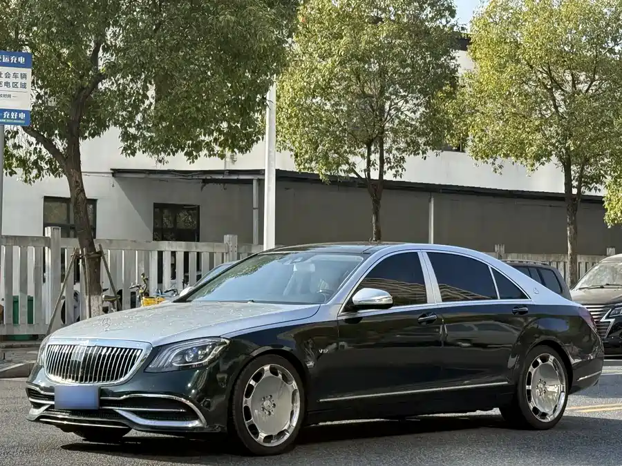 Mercedes-Benz S-Class 2012 Бензин