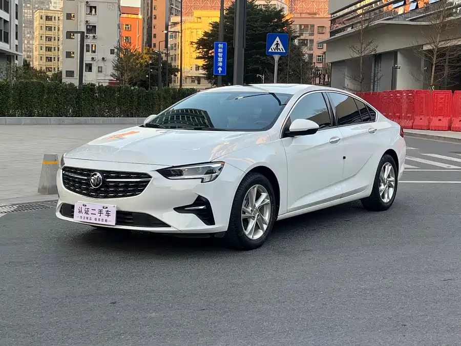 Buick Regal 2021 Бензин