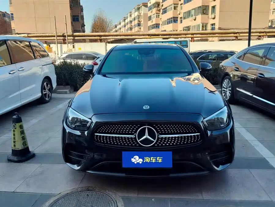 Mercedes-Benz E-Class 2021 Бензин