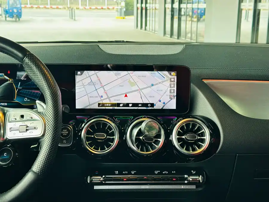 Mercedes-Benz GLA AMG 2022 Бензин