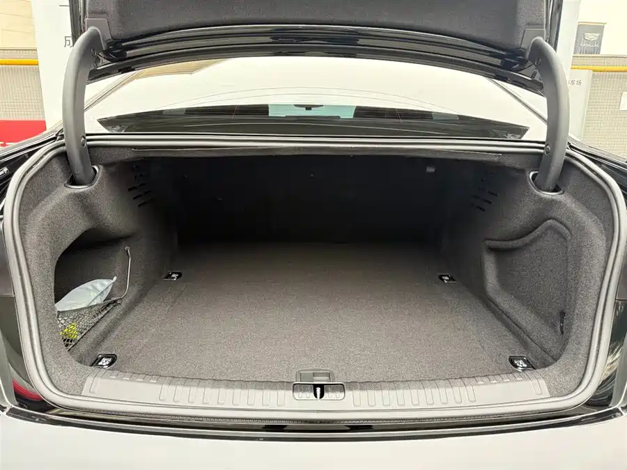 Audi A6L 2024 Гибрид