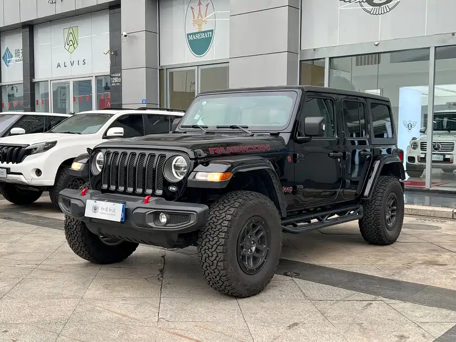 Jeep Wrangler 2024 Бензин