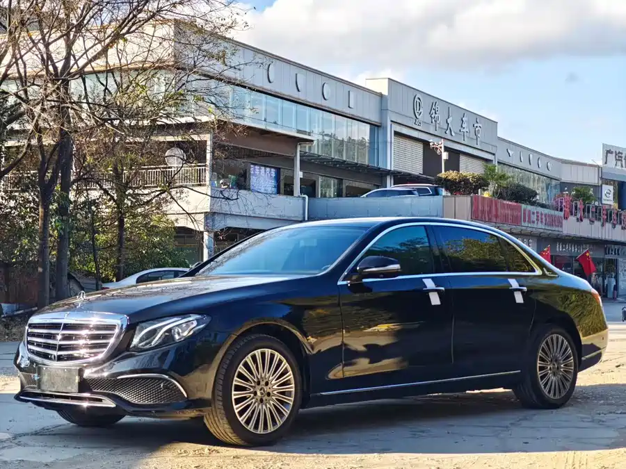 Mercedes-Benz E-Class 2019 Бензин