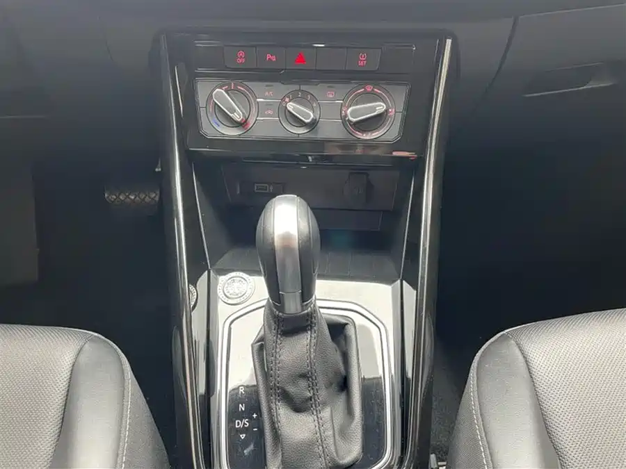 Jetta VS5 2022 Бензин