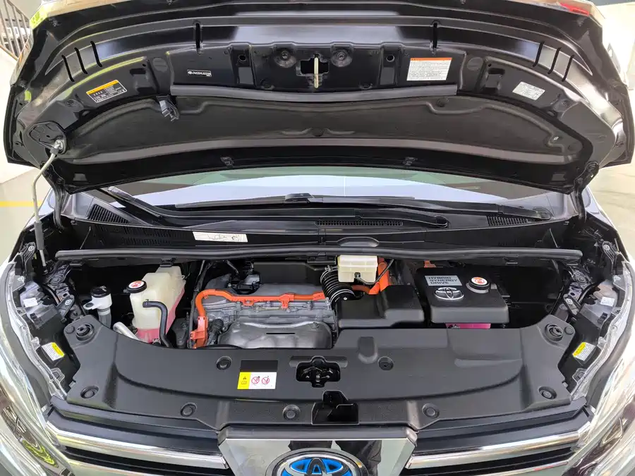 Toyota Vellfire 2020 Гибрид