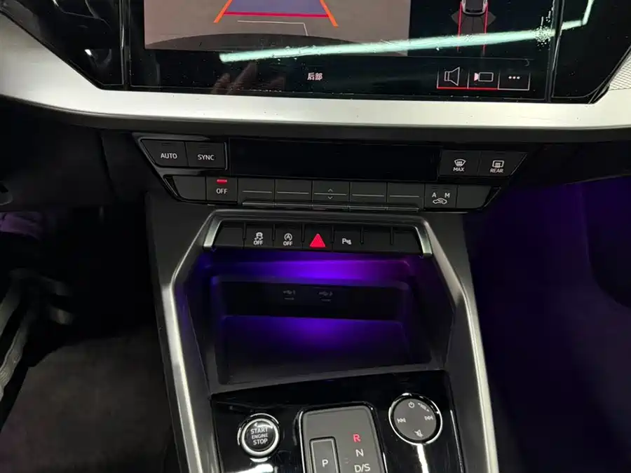 Audi A3 2023 Бензин