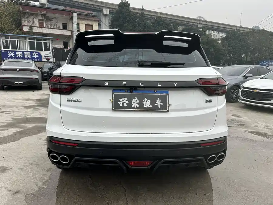 Geely Coolray 2023 Бензин