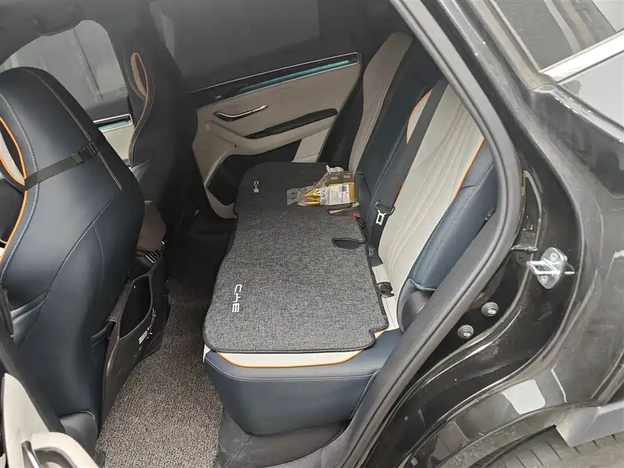 BYD Song PLUS EV 2022 Подключаемый гибрид