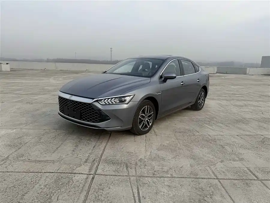 BYD Qin PLUS 2025 Подключаемый гибрид