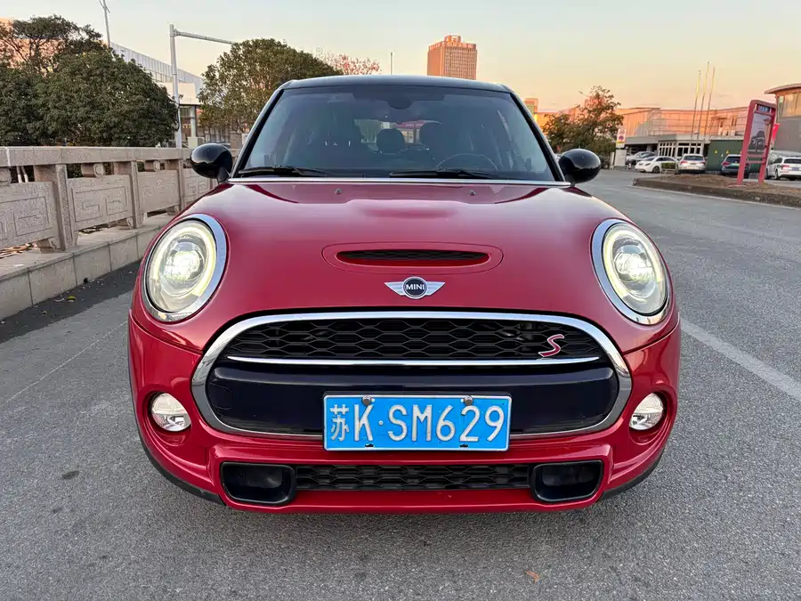 MINI 2015 Бензин