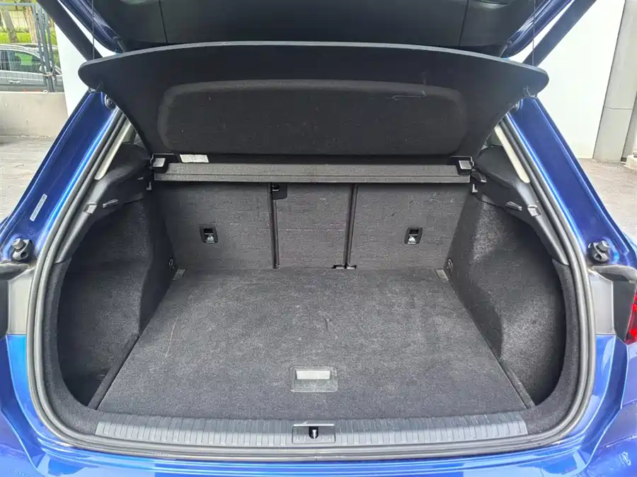 Audi Q3 2021 Бензин