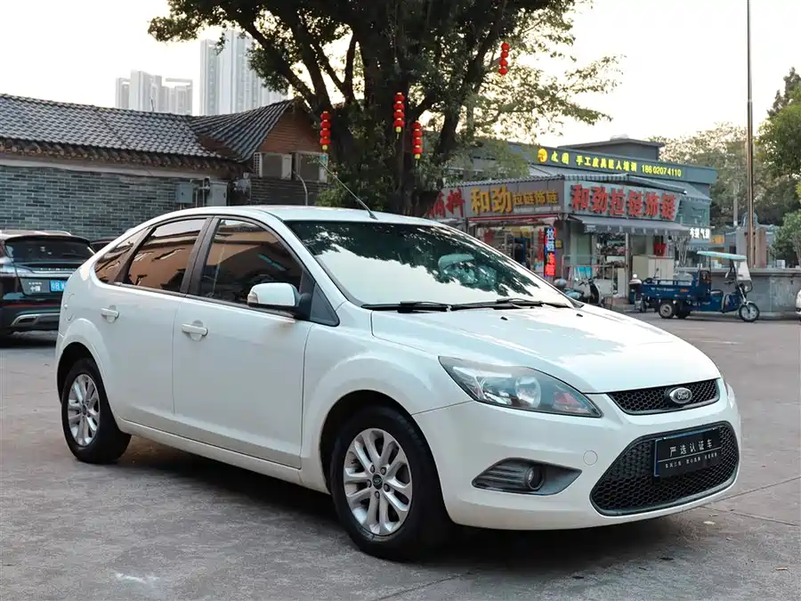 Ford Focus 2014 Бензин