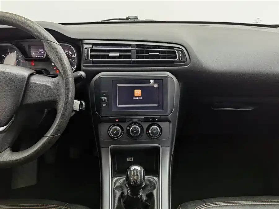 Citroen C4 Quatre 2017 Бензин